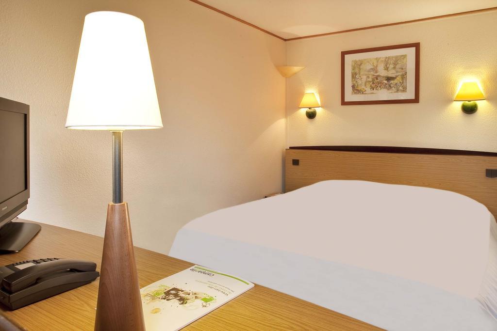 Campanile Prime - Nimes Centre Hotel Exterior photo