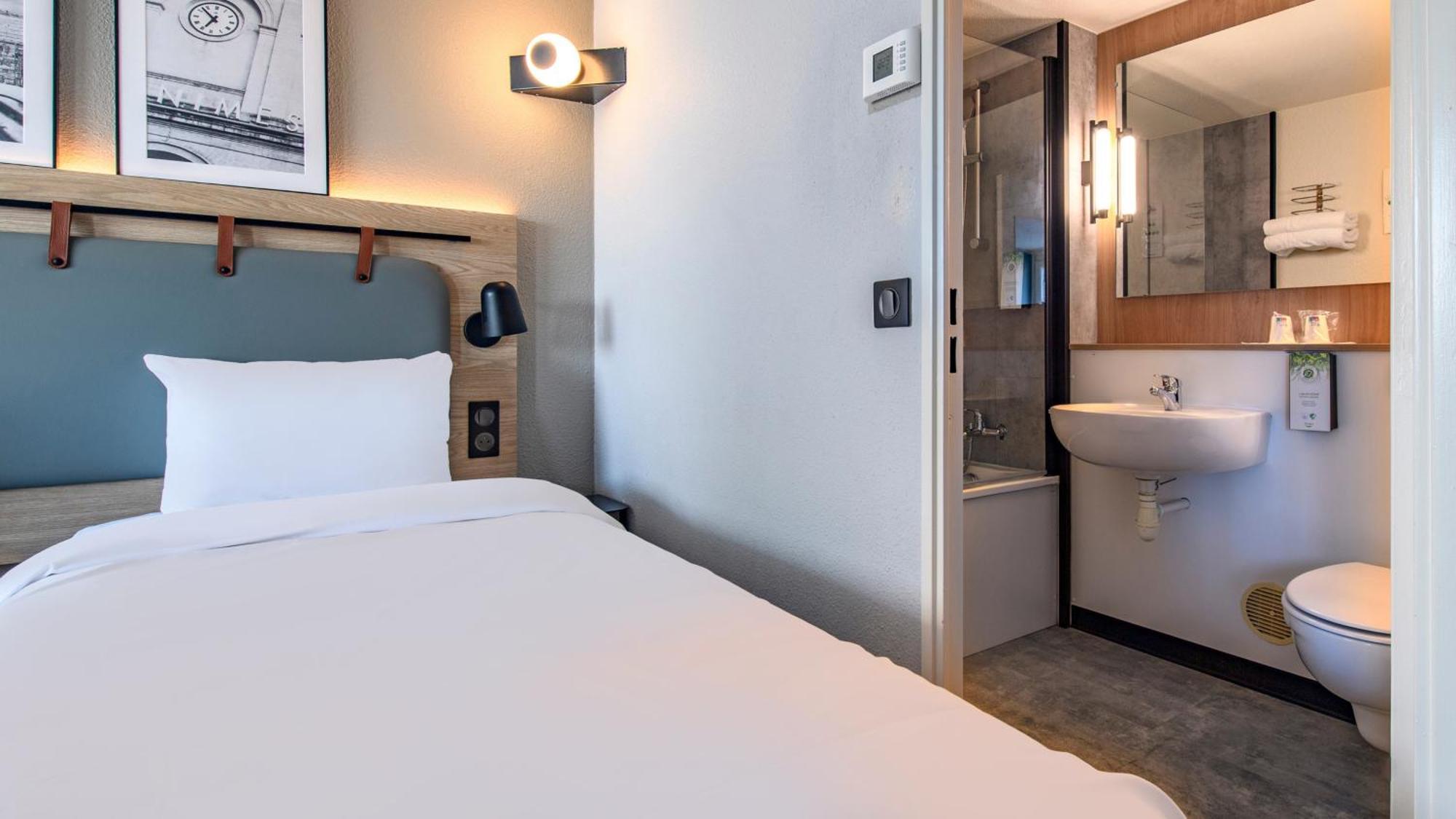 Campanile Prime - Nimes Centre Hotel Exterior photo